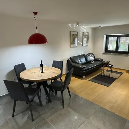 Polombo شقة زادار