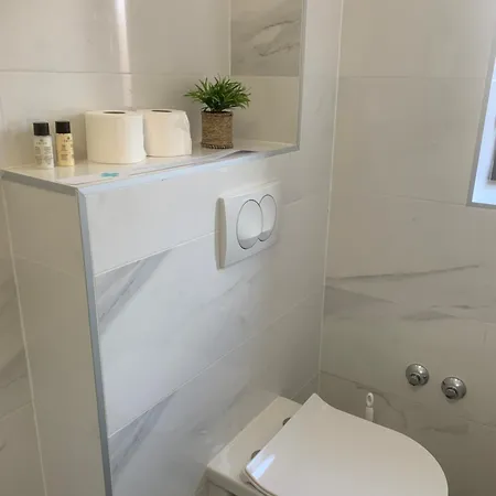 Polombo شقة زادار